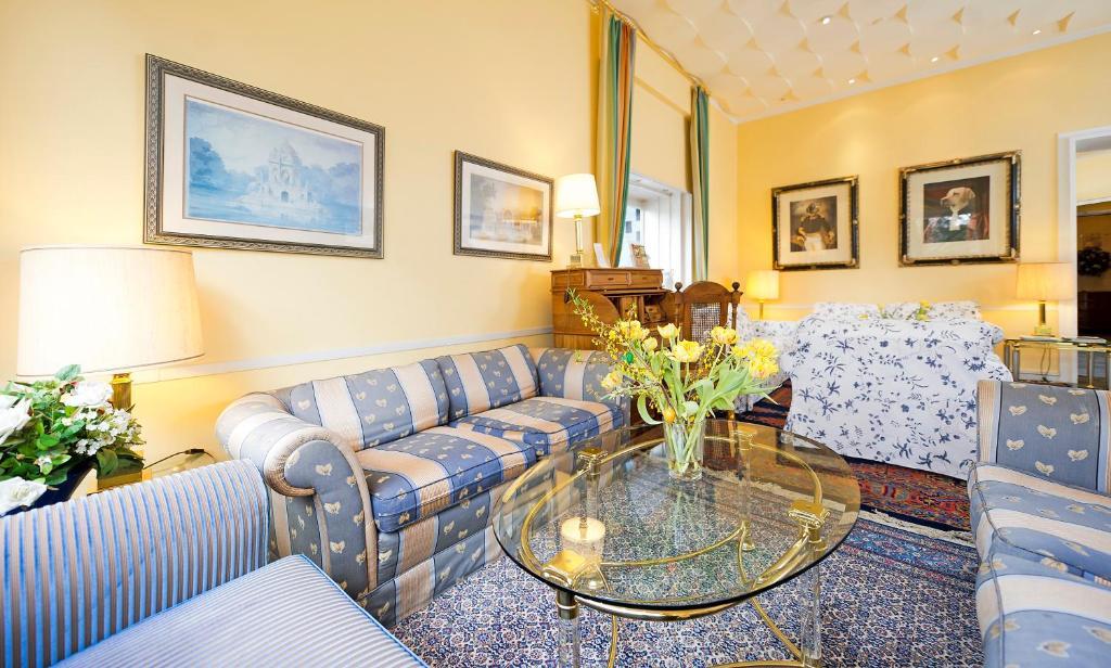 Hotel Eden Am Kurpark Бонн Экстерьер фото