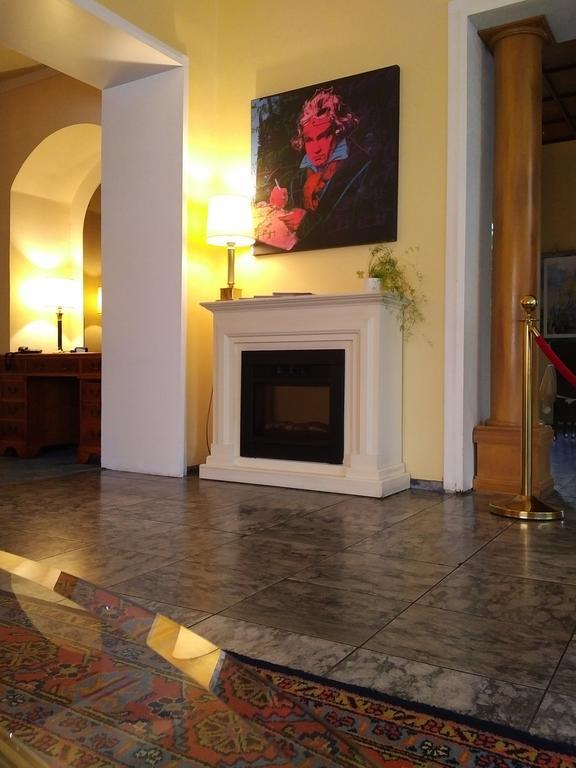 Hotel Eden Am Kurpark Бонн Экстерьер фото