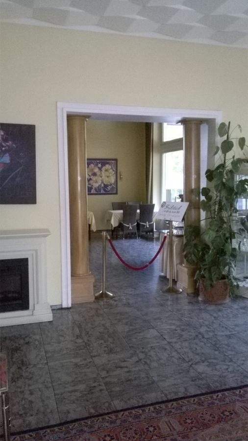 Hotel Eden Am Kurpark Бонн Экстерьер фото