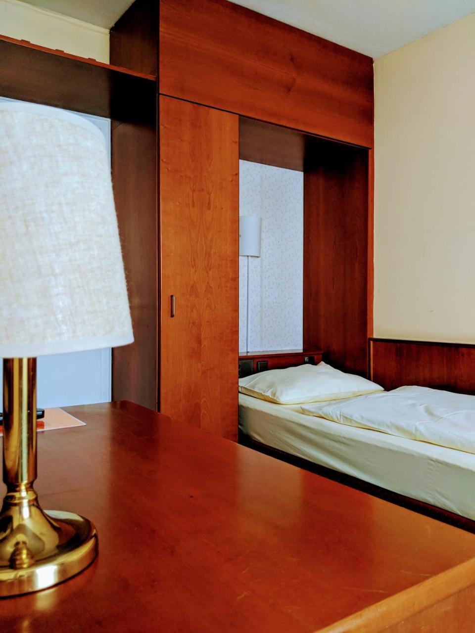 Hotel Eden Am Kurpark Бонн Экстерьер фото