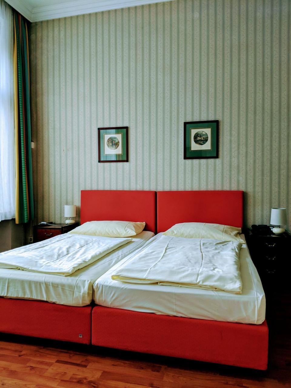Hotel Eden Am Kurpark Бонн Экстерьер фото