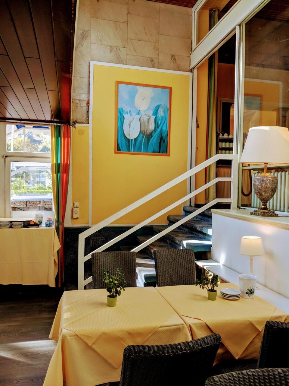 Hotel Eden Am Kurpark Бонн Экстерьер фото